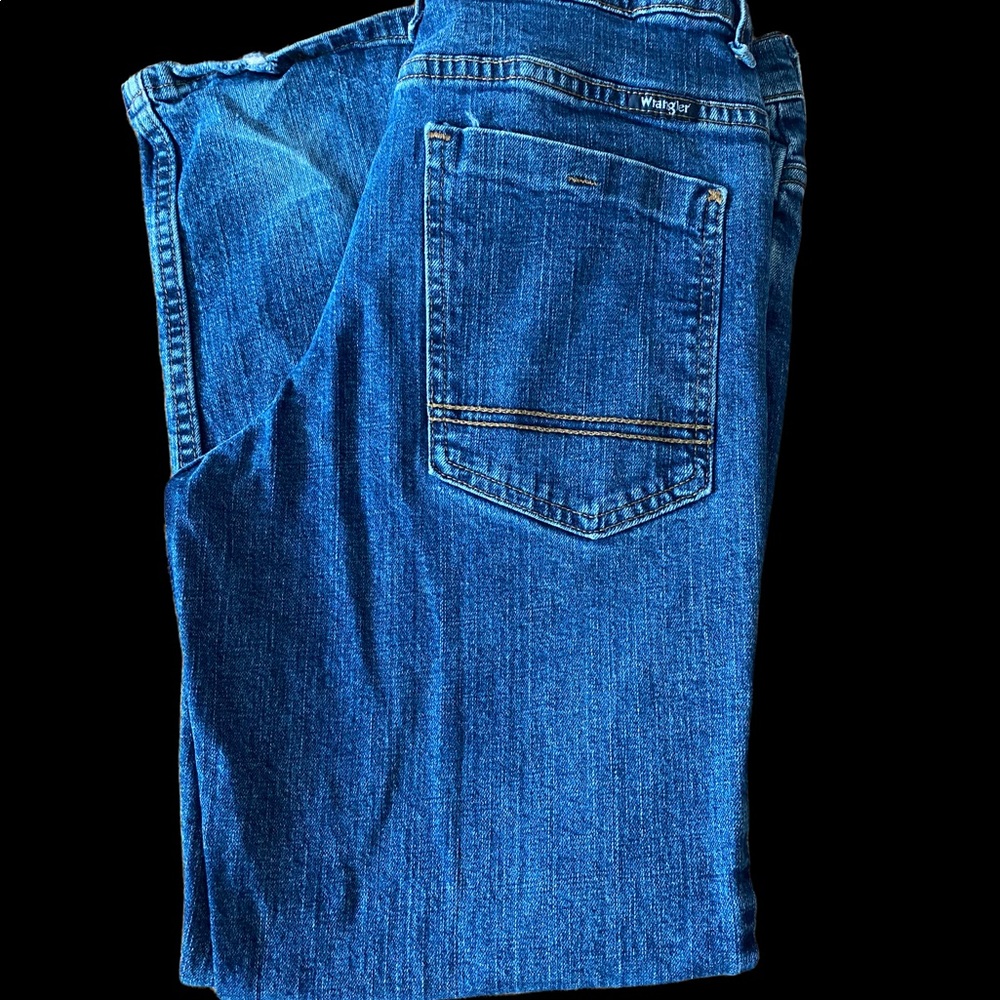 Wrangler - Picture 2 of 3